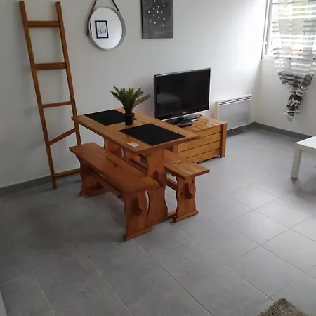 Studio A 2 Pas De La Plage Et Du Centre Apartment
